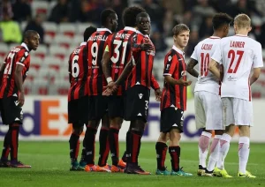 Cách Bố Trí Hàng Phòng Ngự Chắc Chắn